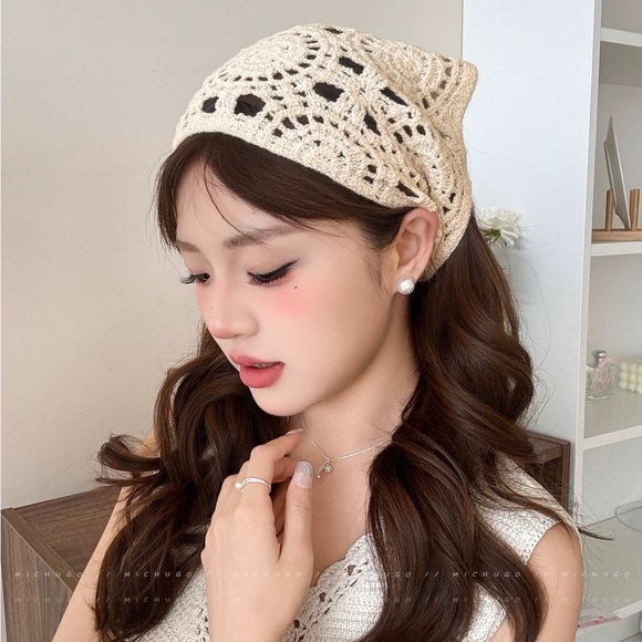 Brand New Hand-Crocheted Lace Bandana /
Headscarf - Picture 3 of 4